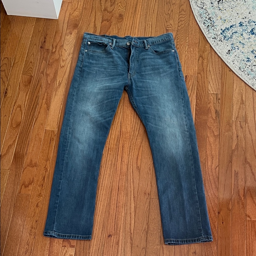 36x32 Classic Straight Slim Fit Levi’s for Men